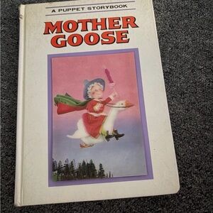 Mother goose a puppet story book by grosset and Dunlap